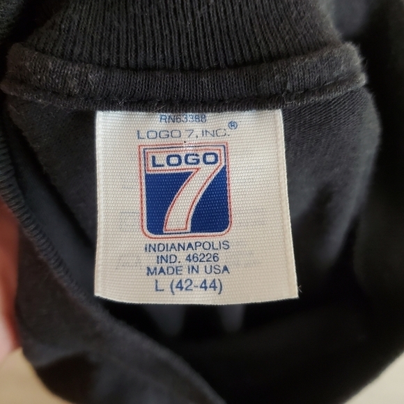 VINTAGE Logo 7 Tshirt Mens Large Black Cotton Single Stitch Eagle USA Flag‎ - Picture 3 of 9